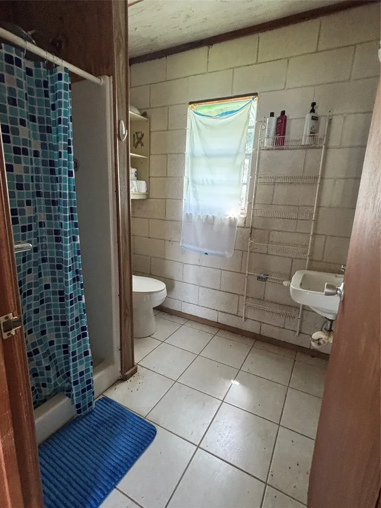 4 & 4-r Copano Ridge Road Rockport TX 78382