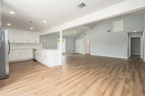 901 Bonita Street Bayou Vista TX 77563