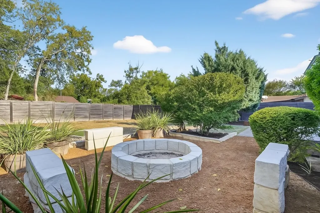 5706 Breezewood Drive Austin TX 78745