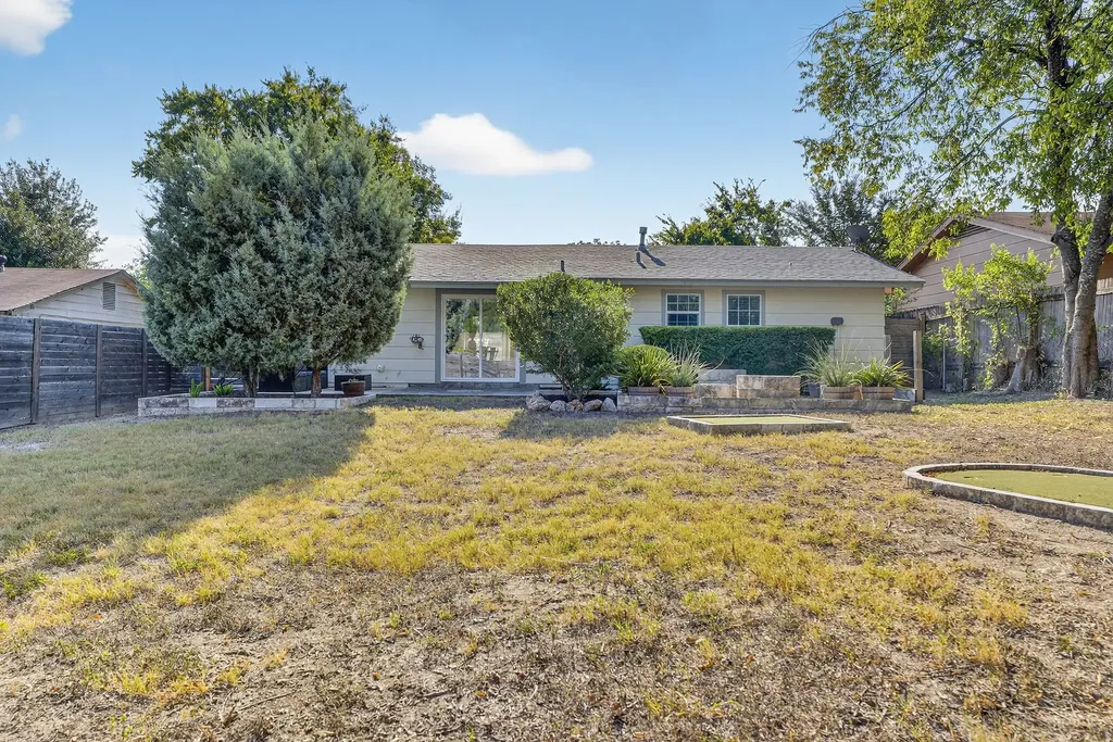 5706 Breezewood Drive Austin TX 78745