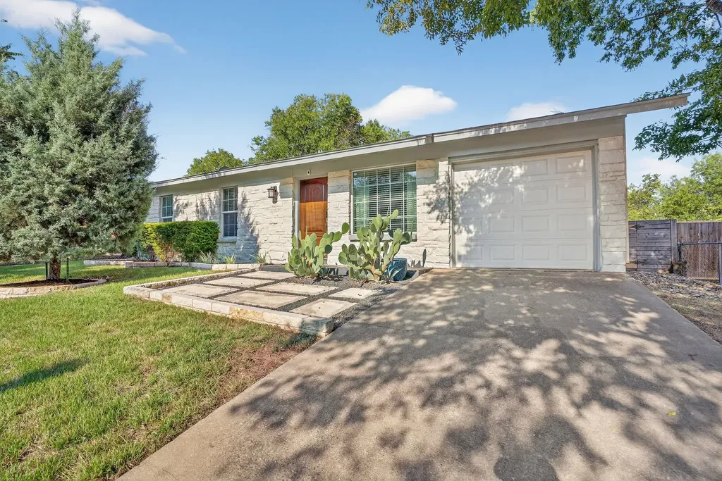 5706 Breezewood Drive Austin TX 78745