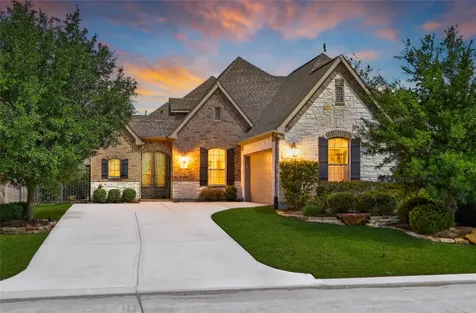 15 S Lochwood Way Tomball TX 77375