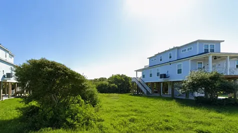 3829 El Lago Galveston TX 77554