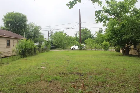 4914 Falls Street Houston TX 77026