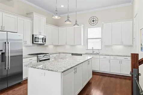 5809 E Post Oak Lane Houston TX 77055