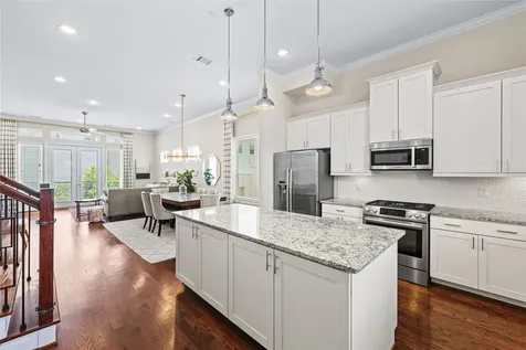 5809 E Post Oak Lane Houston TX 77055
