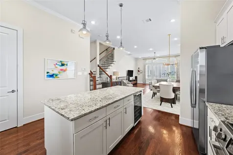 5809 E Post Oak Lane Houston TX 77055