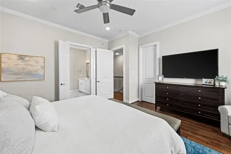 5809 E Post Oak Lane Houston TX 77055