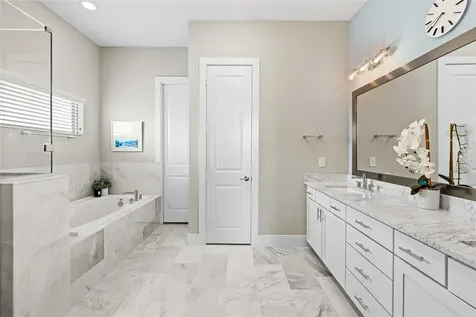 5809 E Post Oak Lane Houston TX 77055