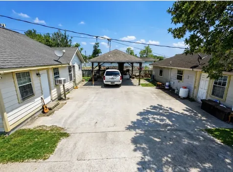 2525 Warwick Road Houston TX 77093