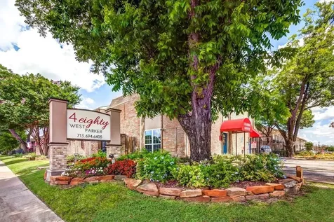480 W Parker Road 16 Houston TX 77091