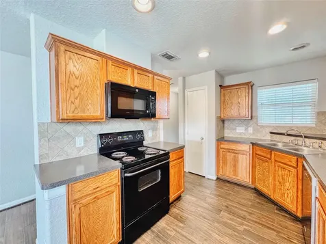 13327 Belvedere Park Court Houston TX 77047