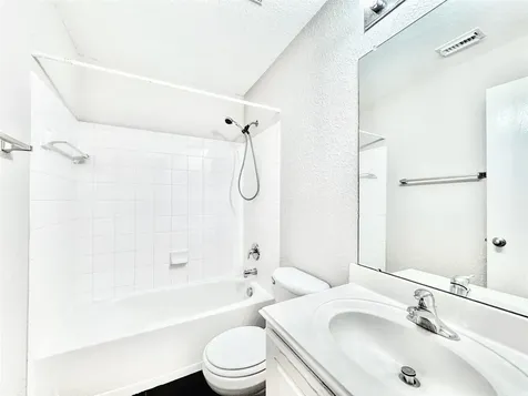 13327 Belvedere Park Court Houston TX 77047