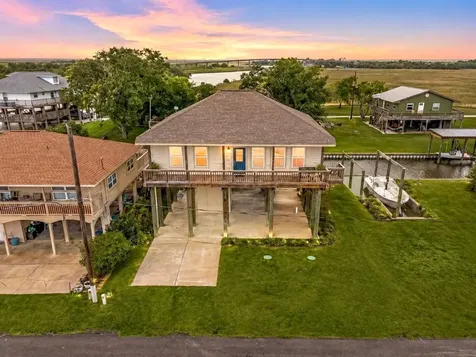 167 Garth Street Freeport TX 77541