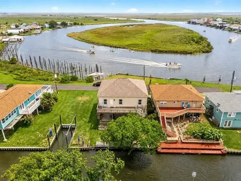 167 Garth Street Freeport TX 77541