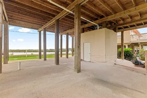 167 Garth Street Freeport TX 77541