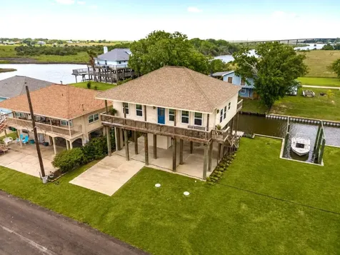 167 Garth Street Freeport TX 77541