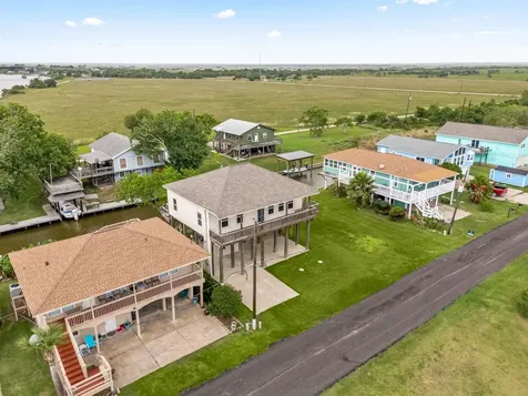 167 Garth Street Freeport TX 77541