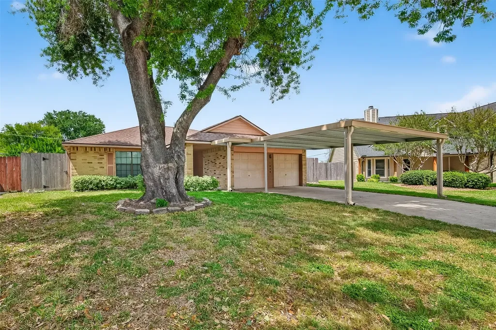 1906 Westbriar Court Deer Park TX 77536