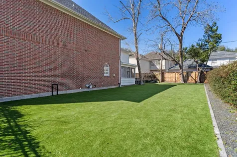 4236 Oberlin Street West University Place TX 77005