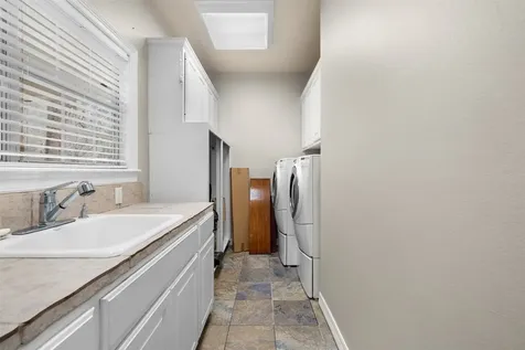 601 Country Club Court La Grange TX 78946