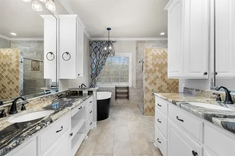 601 Country Club Court La Grange TX 78946