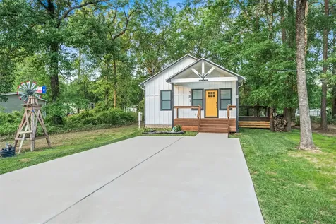 181 Acorn Lane Point Blank TX 77364