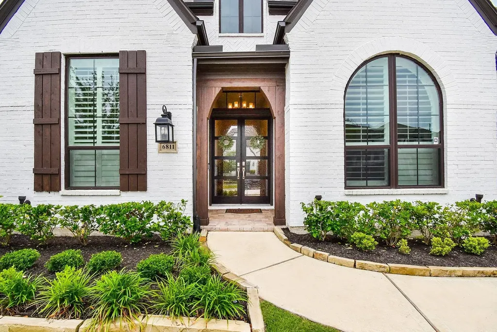 6811 Mirabeau Lane Katy TX 77493
