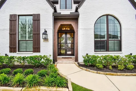 6811 Mirabeau Lane Katy TX 77493