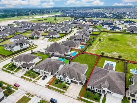 6811 Mirabeau Lane Katy TX 77493
