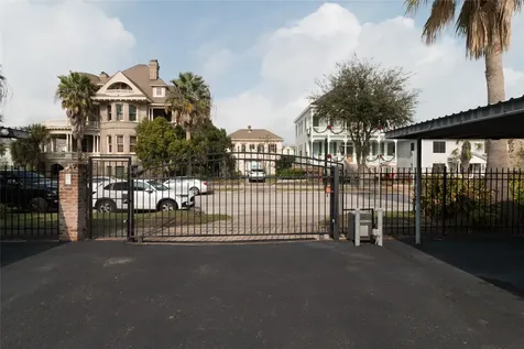 1726 Broadway B12 Galveston TX 77550