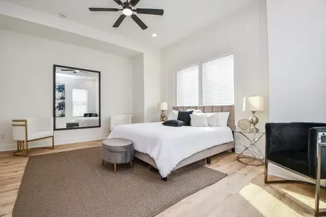 5615 Val Verde Street C Houston TX 77057