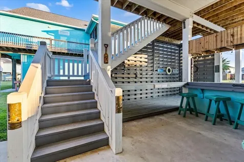 966 Pelican Lane Crystal Beach TX 77650