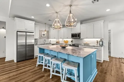 966 Pelican Lane Crystal Beach TX 77650