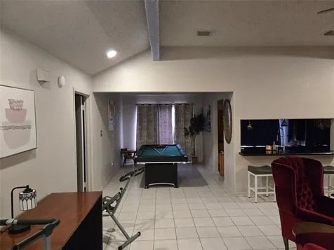 4111 Knoll Glen Drive Houston TX 77082