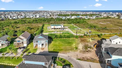 3935 Laguna Drive Galveston TX 77554