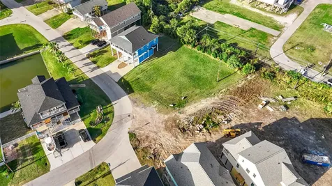 3935 Laguna Drive Galveston TX 77554