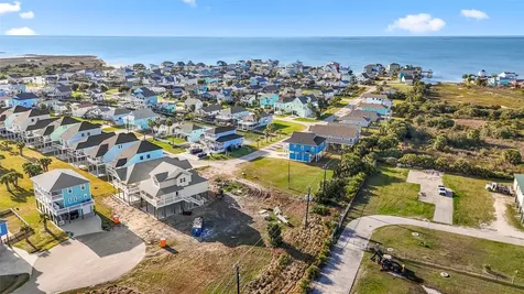 3935 Laguna Drive Galveston TX 77554