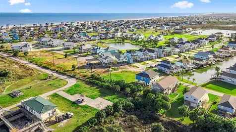 3935 Laguna Drive Galveston TX 77554