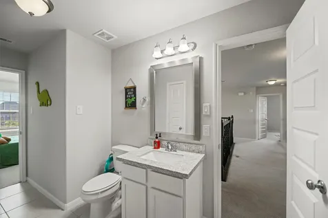 11723 Oakwood Drive Mont Belvieu TX 77535