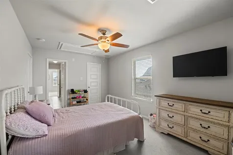 11723 Oakwood Drive Mont Belvieu TX 77535