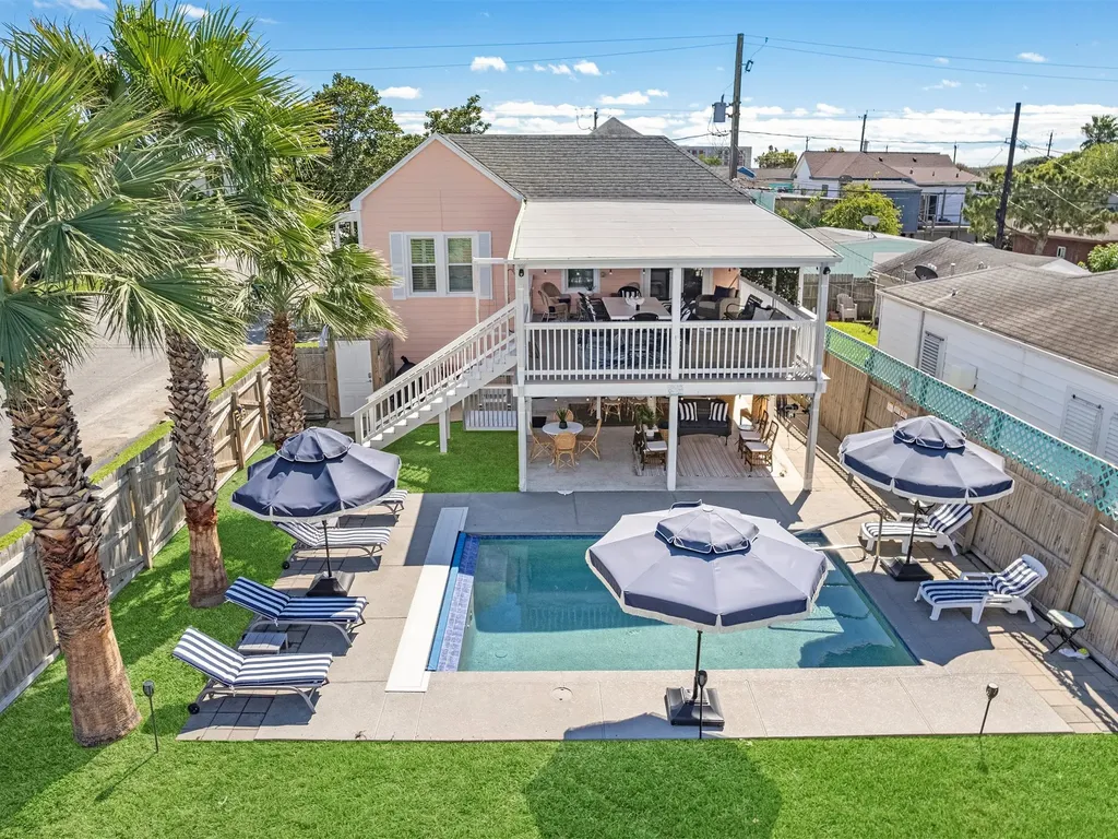 2411 42nd Street Galveston TX 77550