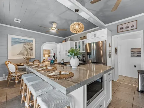 2411 42nd Street Galveston TX 77550