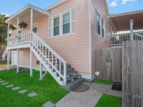 2411 42nd Street Galveston TX 77550