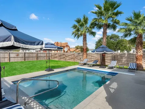 2411 42nd Street Galveston TX 77550