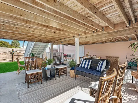 2411 42nd Street Galveston TX 77550