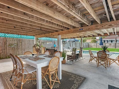 2411 42nd Street Galveston TX 77550