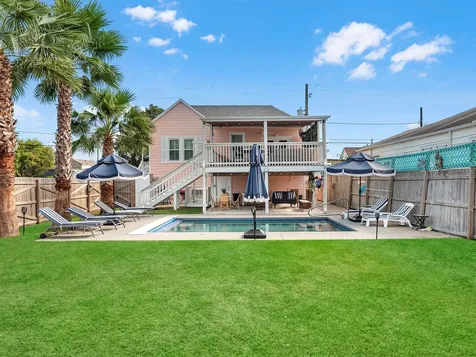 2411 42nd Street Galveston TX 77550