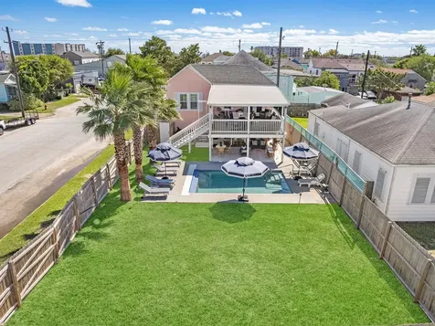 2411 42nd Street Galveston TX 77550
