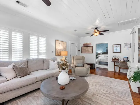 2411 42nd Street Galveston TX 77550